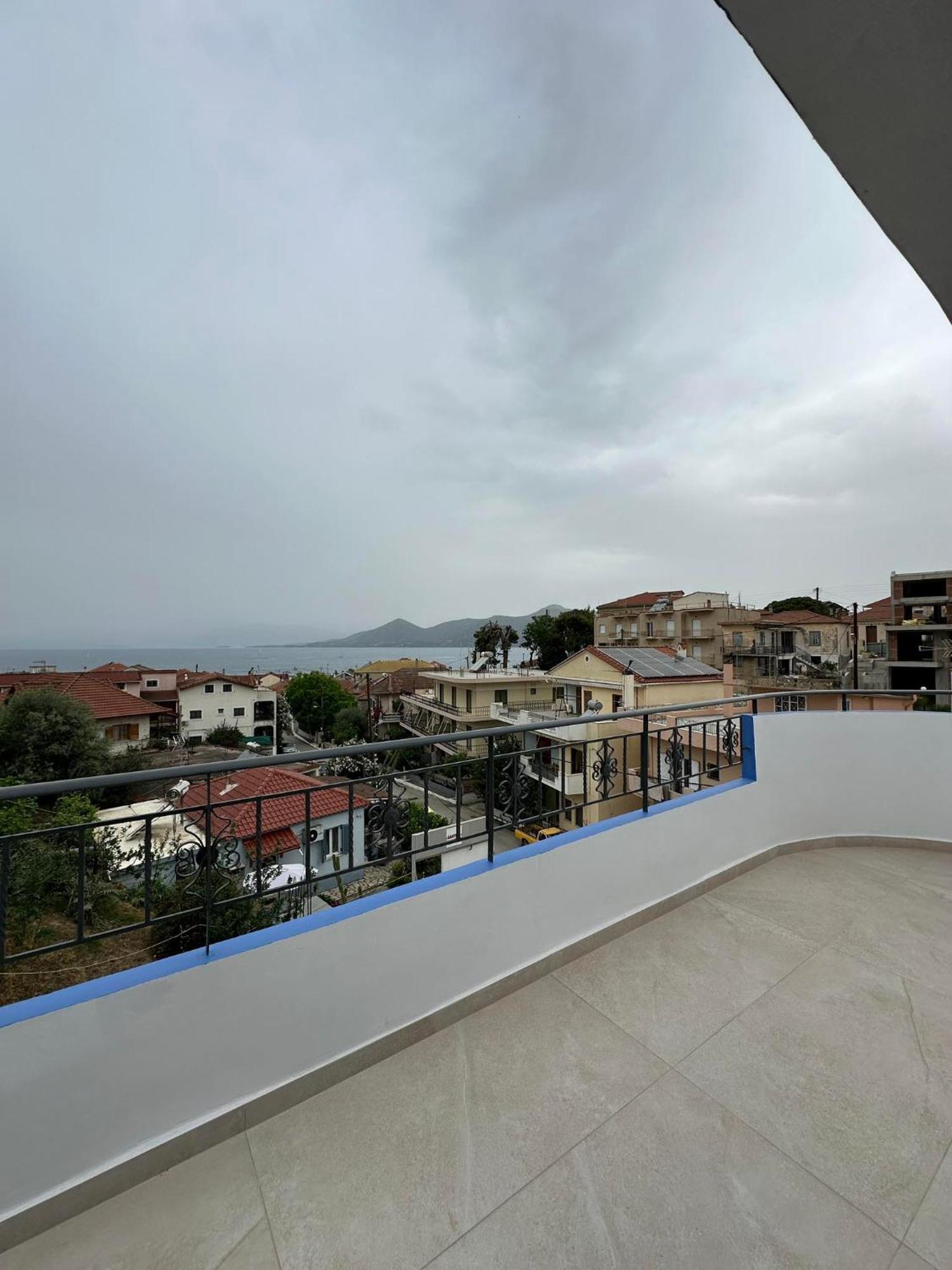 Azzurro Hotel Palairos Exterior photo